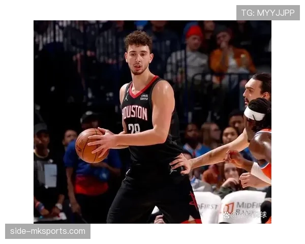 普里查德利用无球跑动提升三分效率，拉开球队进攻空间